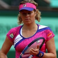 Clijsters Tumbang di Babak Kedua