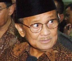 Habibie: 75 Tahun Pesawat Tak Retak, Baru Bisa Dianggap Layak