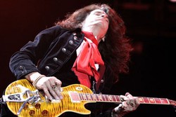 Joe Perry: Album Terbaru Aerosmith Kembali ke Rock N Roll