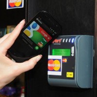 Ponsel Android Resmi Jadi Dompet Digital 