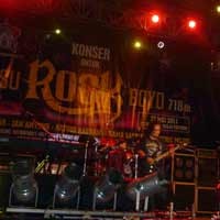 Konser Su-Rock-Boyo Hipnotis Rockers Surabaya