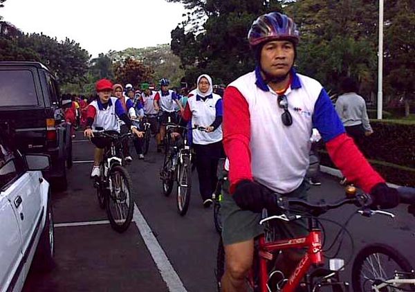 Peringati Hari Tanpa Tembakau dengan Bersepeda