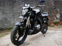 Street Fighter Suzuki Thunder