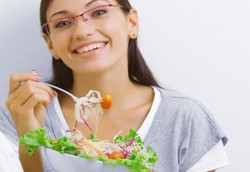 Nutrisi yang Pas Berdasarkan Umur Perempuan