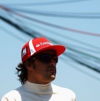 Merendah, Alonso Tetap Favoritkan Red Bull