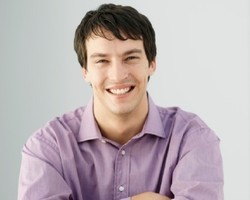 Senyuman Bisa Hilangkan Daya Tarik Pria