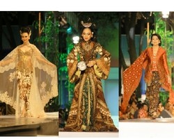 Kemeriahan Fashion Show Anne Avantie di Keraton Surakarta