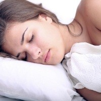 Ini yang Terjadi Bila Perempuan Tidur Pakai Bra