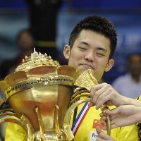 Tekuk Denmark, China Juara