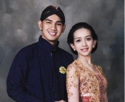 Ubaidillah: Jeng Reni Low Profile & Suka Humor