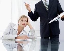 Kenali Karakter Rekan Kerja Anda Sebelum Menegurnya