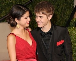 Lagi, Fans Justin Bieber Ancam Bunuh Selena Gomez