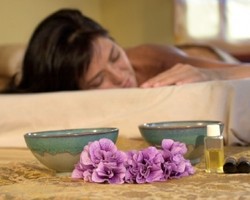 5 Manfaat Minyak Jojoba untuk Kecantikan