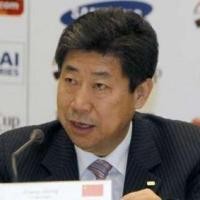 Tugas Bin Hammam di AFC Dioper ke Zhang Jilong