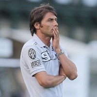 Sambutan Hangat untuk Conte