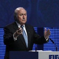 Blatter Sebut FIFA Tengah dalam Bahaya