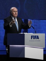 Blatter Sebut FIFA Tengah dalam Bahaya