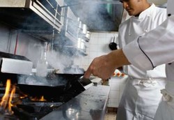 Asap Dapur dan Dupa Bisa Memicu Kanker Nasofaring