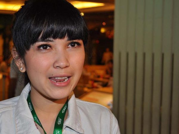 Dinda Kanya Dewi Berponi