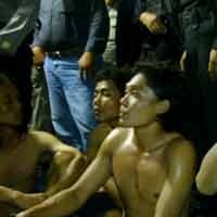 Copet Beraksi di Konser Musik Puncak HUT Surabaya