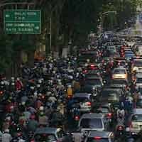 Hindari Kawasan Yos Sudarso, Arah Menuju Balaikota Padat Merayap