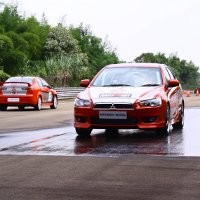 Mitsubishi Ajari Pemilik Lancer Safety Driving