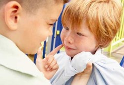 Anak yang Senang Mengasari Teman Biasanya Kurang Tidur