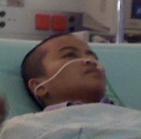 Gadis Berkeringat Darah Akan Dirujuk ke RSCM, Simpati Terus Mengalir