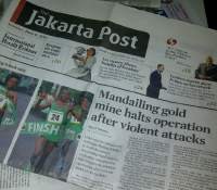 Hiii! Kantor The Jakarta Post Dikirimi Peti Mati & Kembang 7 Rupa