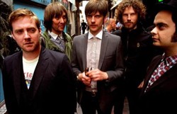 Kaiser Chiefs Tolak Lirik Ciptaan David Bowie