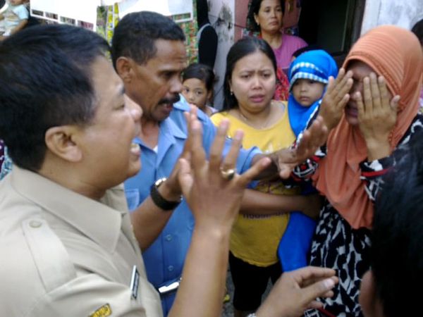 Puluhan Wali Murid SDN Gadel Histeris