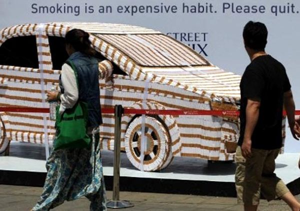 Mobil dari 200.000 Batang Rokok