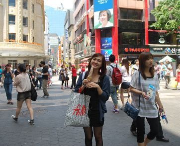 Day 2: Pengalaman Unik Berbelanja di Seoul