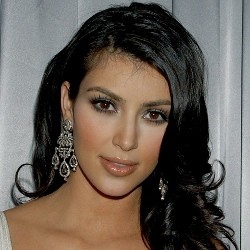 Kim Kardashian: Saya Bangga dengan Bokong Saya