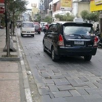 Mulai Hari Ini Jalan Braga yang Rusak Diperbaiki Lagi