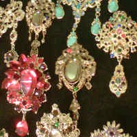 Penampilan Tambah Cling Dengan Aksesoris Kristal