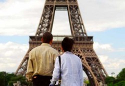 Kaget Lihat Paris, Turis Sering Kena Penyakit Paris Syndrome