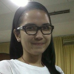 Dinda Kanya Dewi Sutradarai Film Bertema Homoseksual