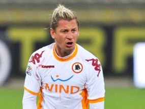 Mexes Tak Sabar Bertualang Bersama Milan