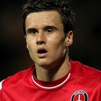 Arsenal Rekrut Bek Muda Charlton