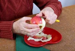 Makan Apel Tanpa Dikupas Bikin Otot Makin Kuat