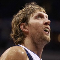 Nowitzki Kalahkan Sakit & Heat