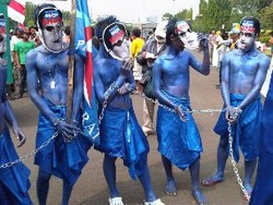 Usai Demo Istana, Manusia Biru Geruduk Gedung KPK