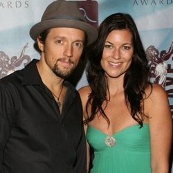 Sibuk Berkarier, Jason Mraz Ditinggal Tunangannya