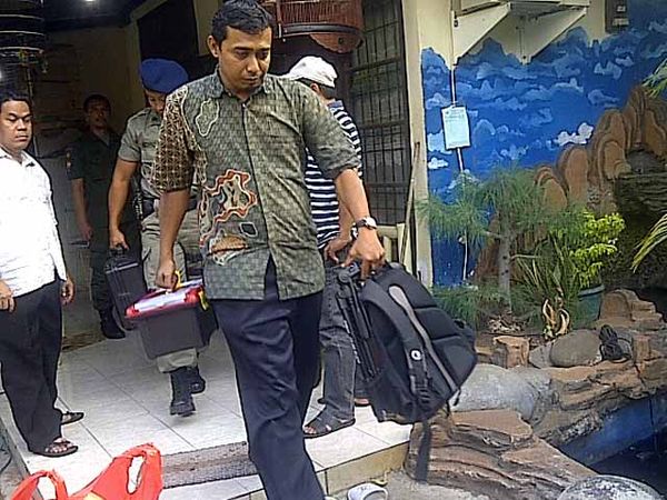 KPK Geledah Rumah Hakim Syarifuddin