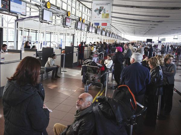 Letusan Gunung Puyehue Ganggu Penerbangan