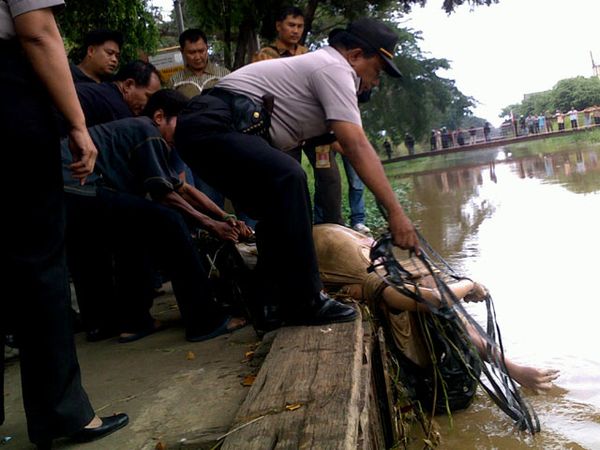 Mayat Ditemukan di Pintu Air Kalimalang