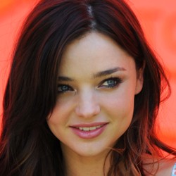 Ini Dia Rahasia Tubuh Ramping Miranda Kerr