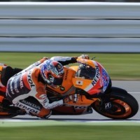 Atasi Simoncelli, Stoner Start Terdepan