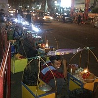 Icip-icip Kerak Telor Betawi Rasa Garut di PRJ 